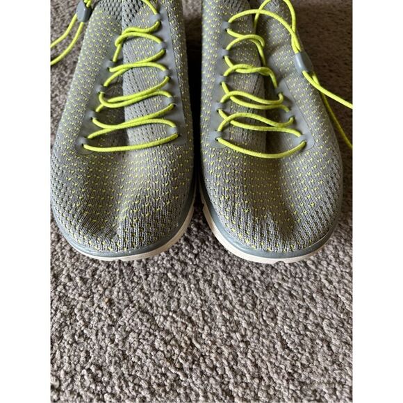 Merrell Shoes - Picture 2 of 5